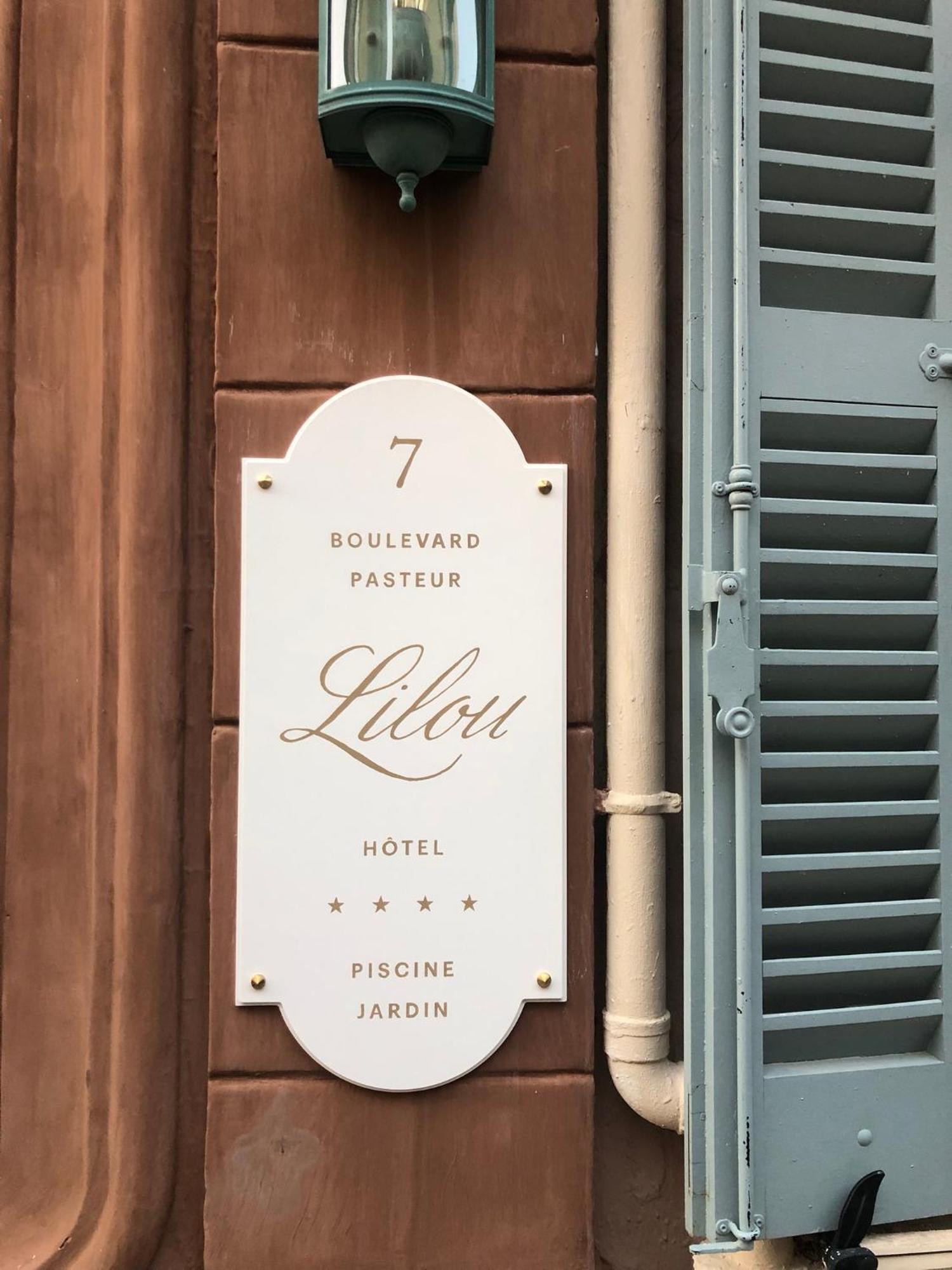 Lilou Hotel อิแยร์ ภายนอก รูปภาพ